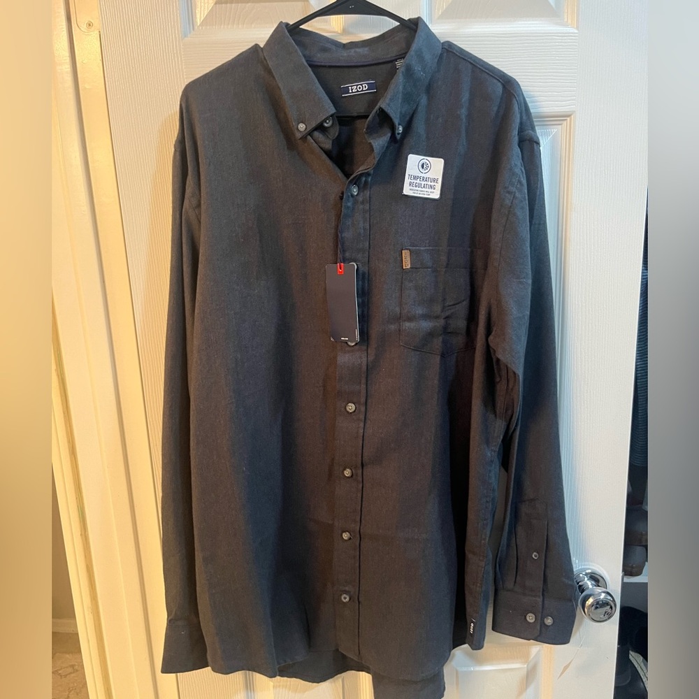 NWT Men’s Izod Temperature Regulating Thermal Shirt